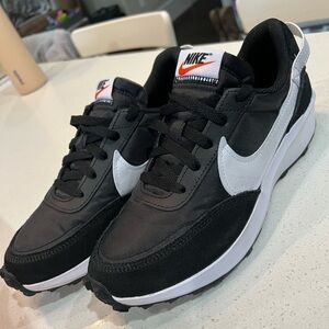 Nike waffle debut